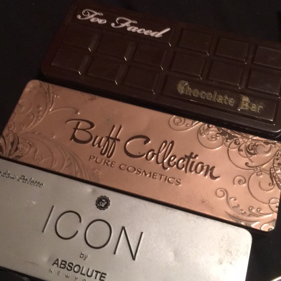 Make up bundle! - Picture 2 of 5